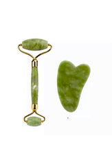 Charger l&#39;image dans la galerie, Rouleau de jade vert avec Gua Sha, lisse / particulièrement nettoyant et relaxant
