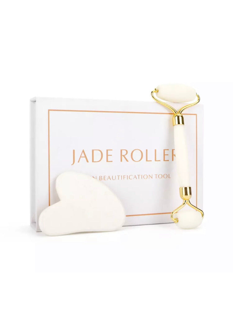 Jade Roller blanc avec Gua Sha dans une boîte cadeau / bon contre les poches sous les yeux