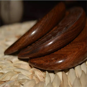 Peigne en bois de santal / pour cuir chevelu exigeant & anti-inflammatoire